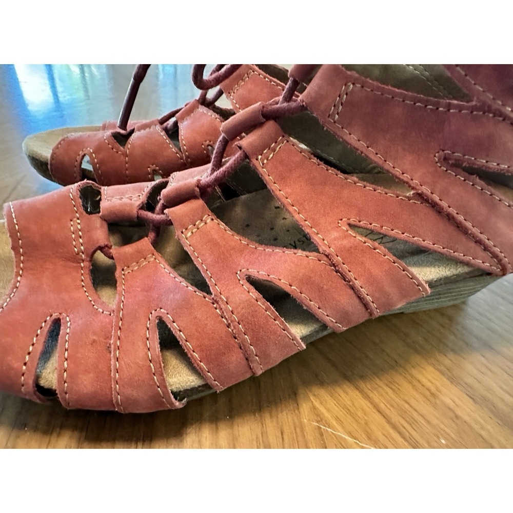 Earth Origins Shoes Women's Size 9M Red Leather Harley Gladiator Wedge Sandals - Picture 13 of 14